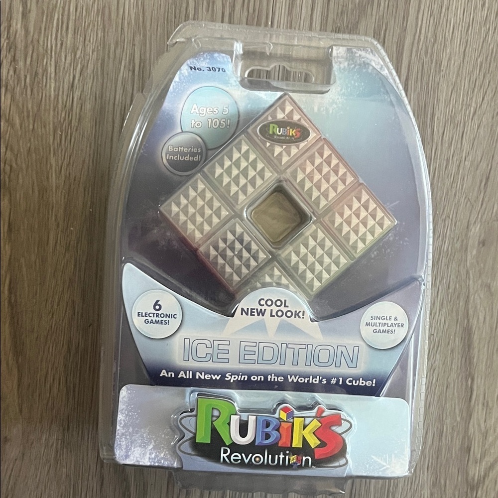 Rubik's Revolution Ice Edition